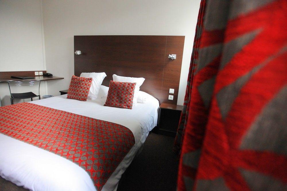 Le Mokca Hotel Meylan Bagian luar foto