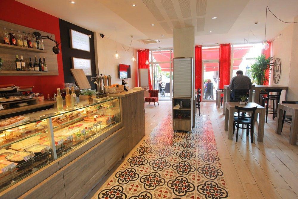 Le Mokca Hotel Meylan Bagian luar foto