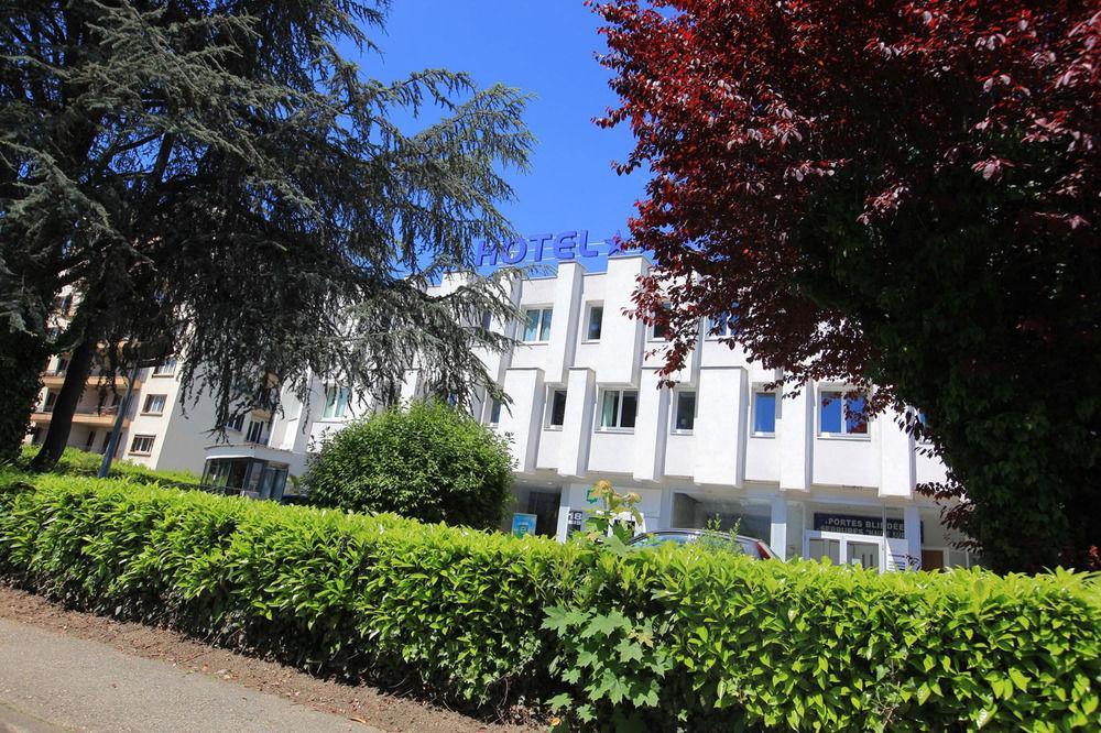 Le Mokca Hotel Meylan Bagian luar foto