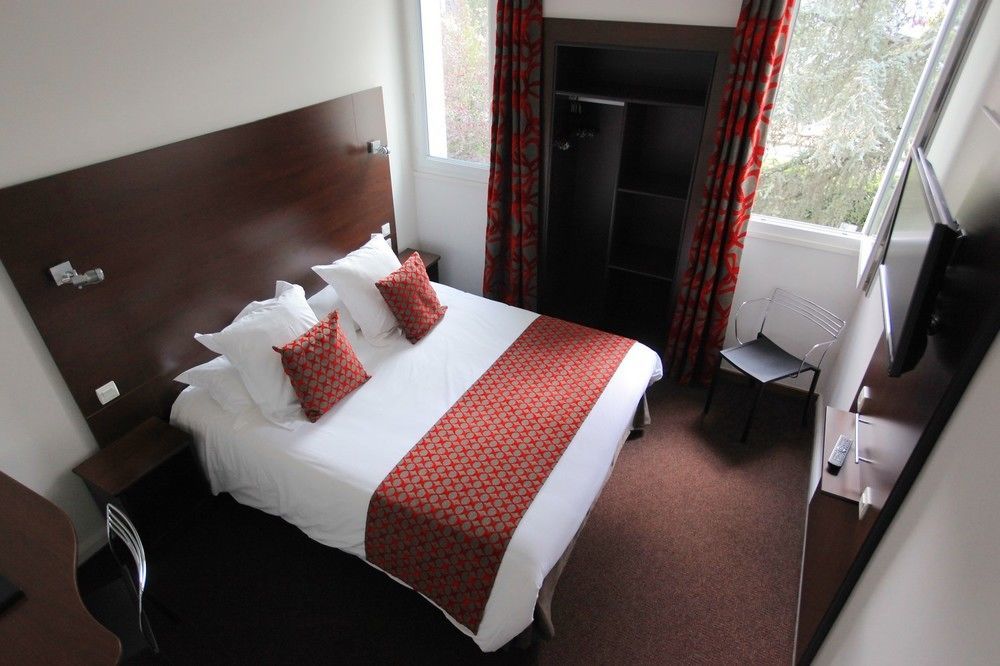 Le Mokca Hotel Meylan Bagian luar foto