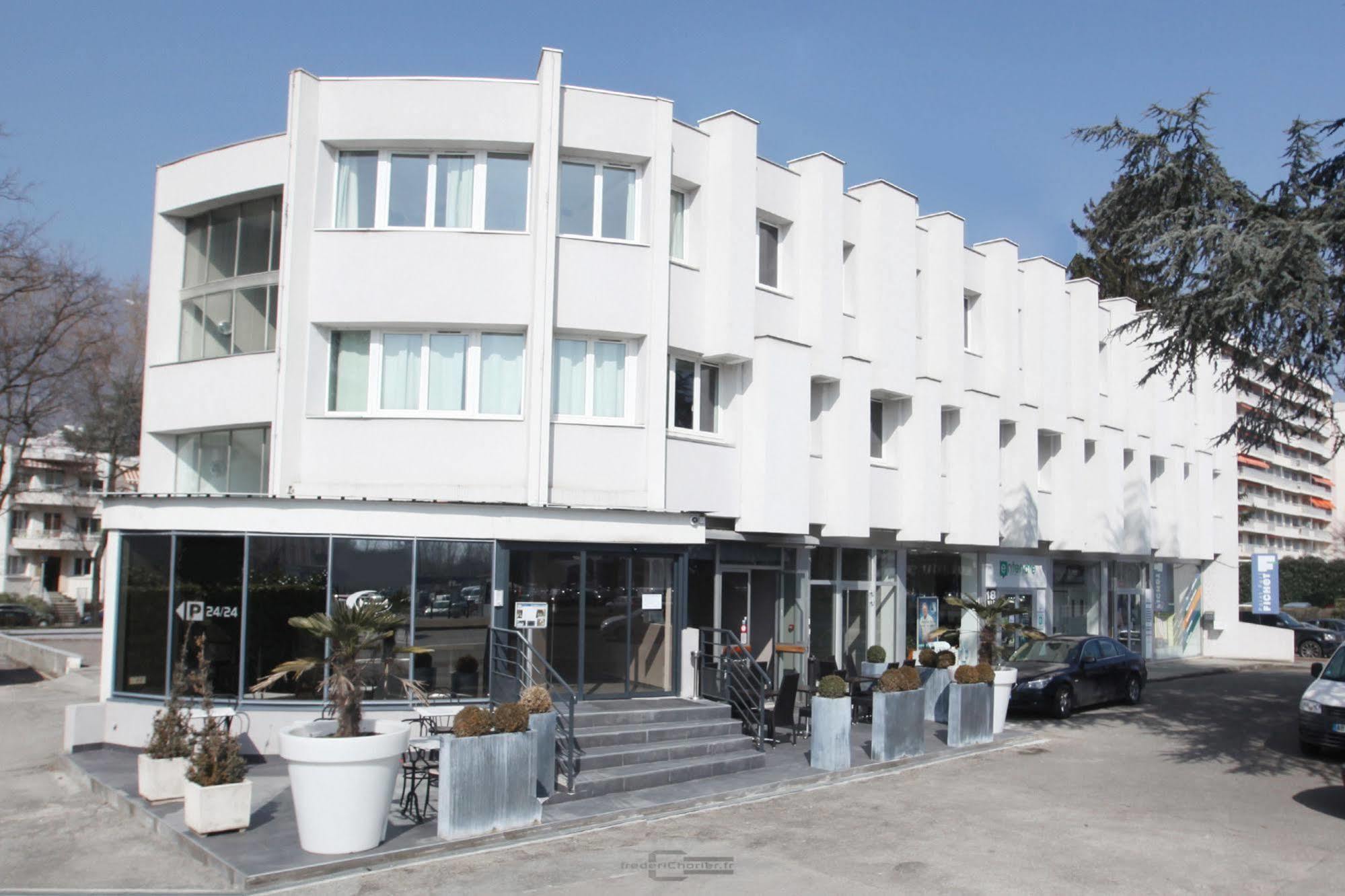 Le Mokca Hotel Meylan Bagian luar foto