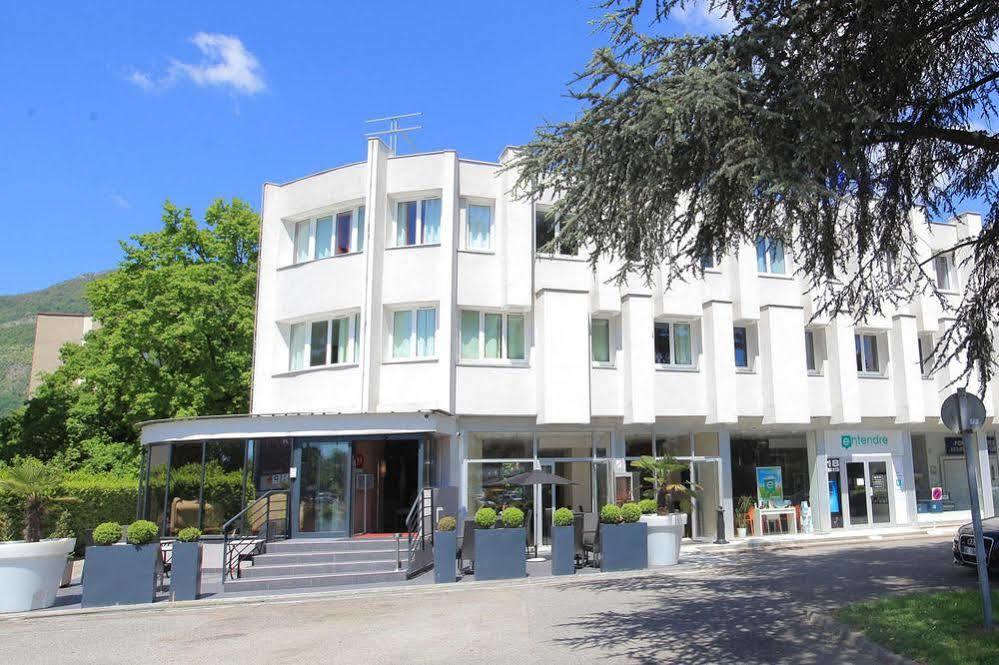 Le Mokca Hotel Meylan Bagian luar foto