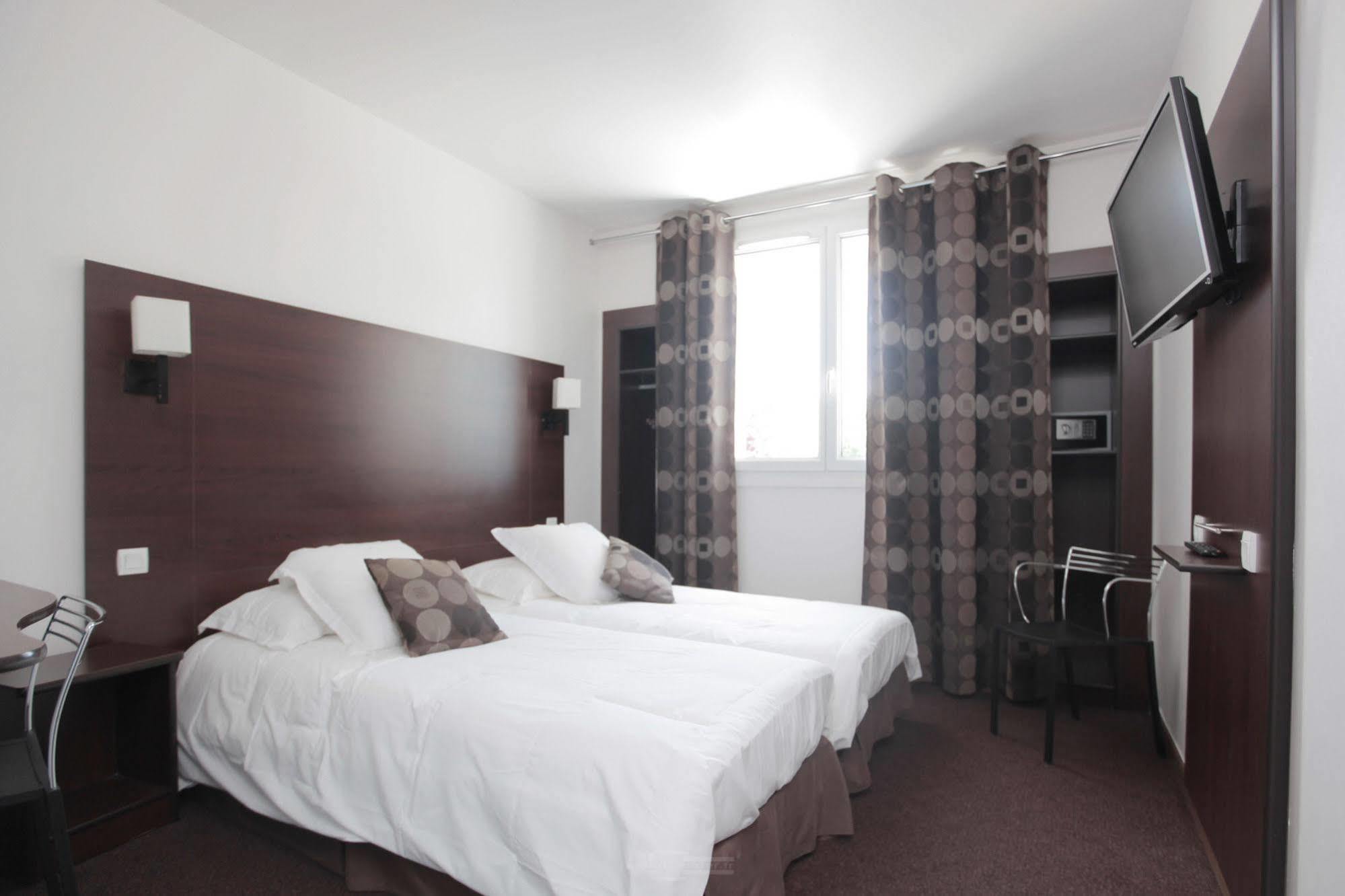 Le Mokca Hotel Meylan Bagian luar foto