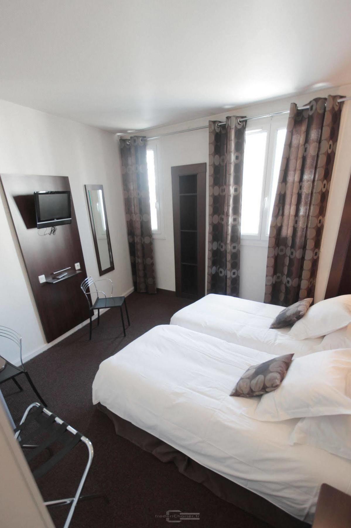 Le Mokca Hotel Meylan Bagian luar foto