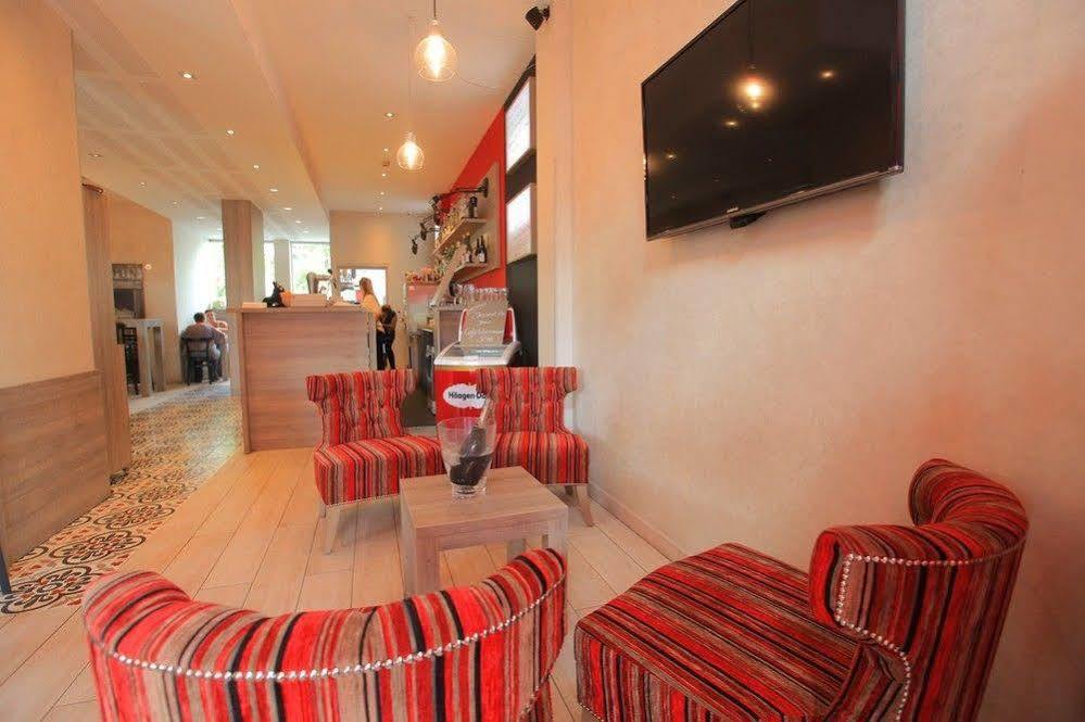 Le Mokca Hotel Meylan Bagian luar foto