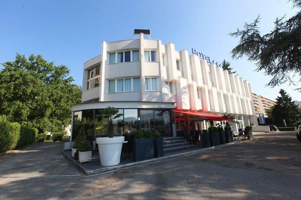 Le Mokca Hotel Meylan Bagian luar foto